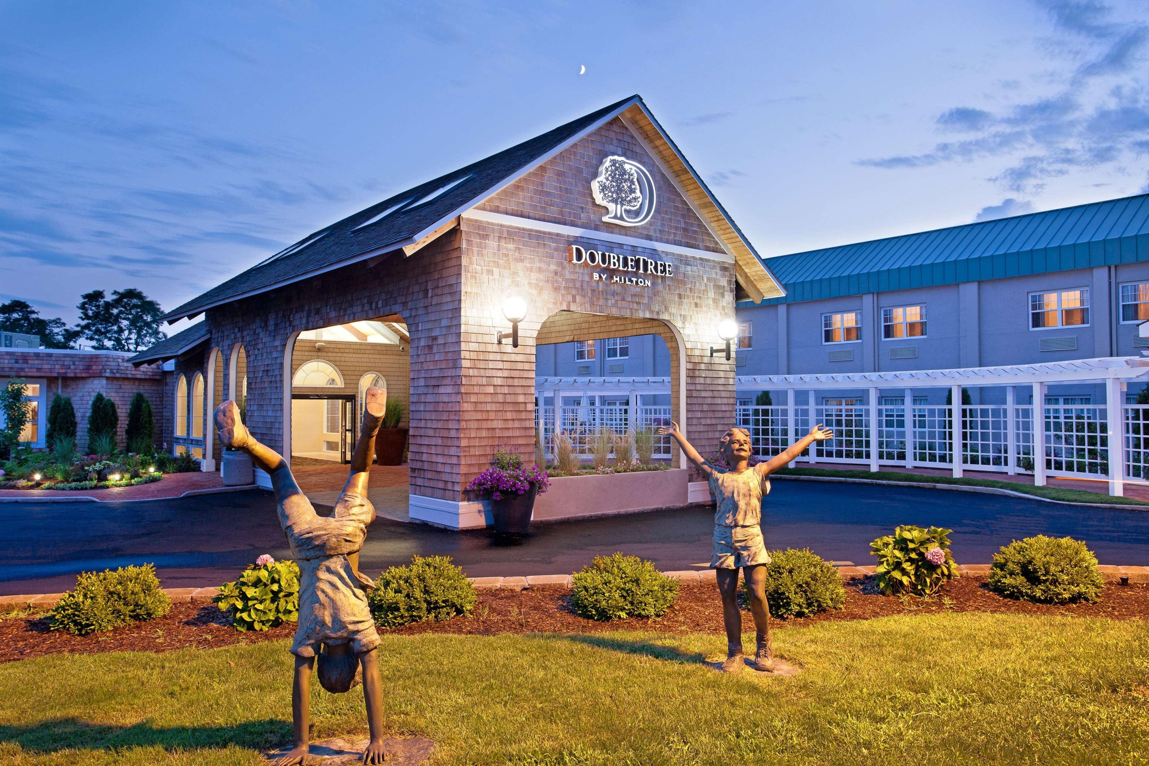 Doubletree By Hilton Cape Cod - Hyannis Hotel Exterior photo